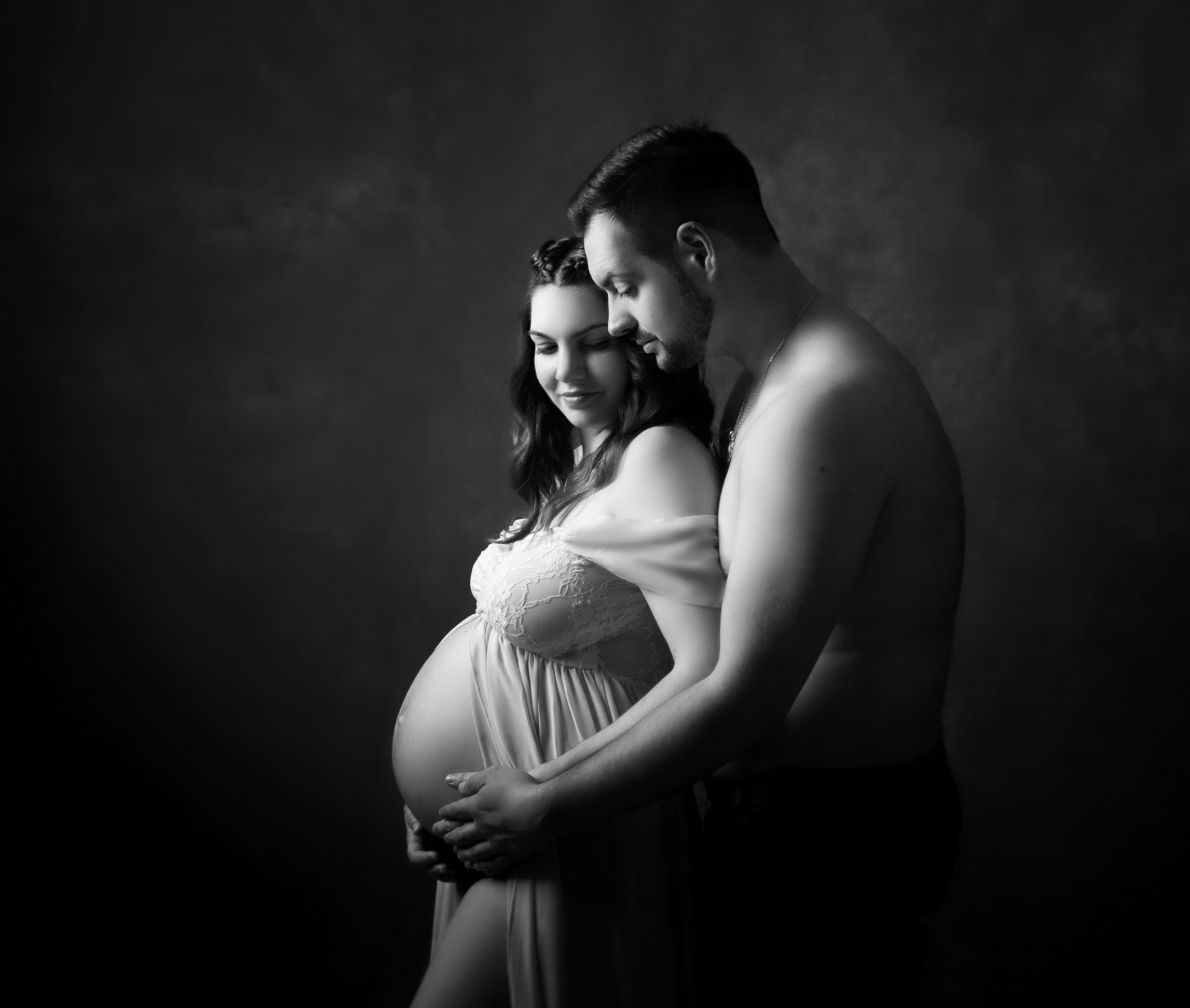 fotos-embarazada-bilbao Sesión de fotos de maternidad en Bizkaia, estilo elegante