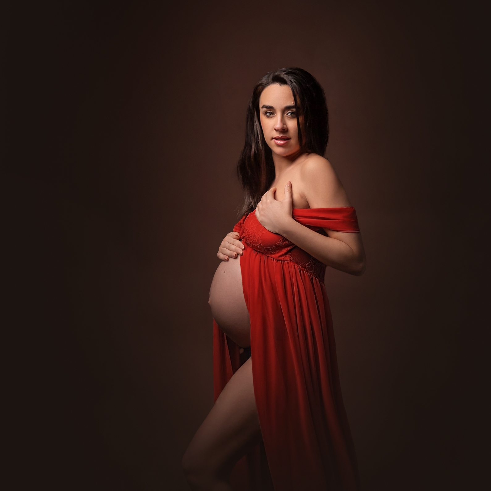 fotografia-de-embarazo-en-barakaldo-y-entornos-naturales-de-bilbao La elegancia natural de una futura madre en su momento más especial
